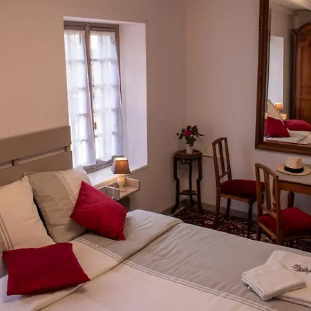 Une Suite Au Jardin Hyenville Exterior photo